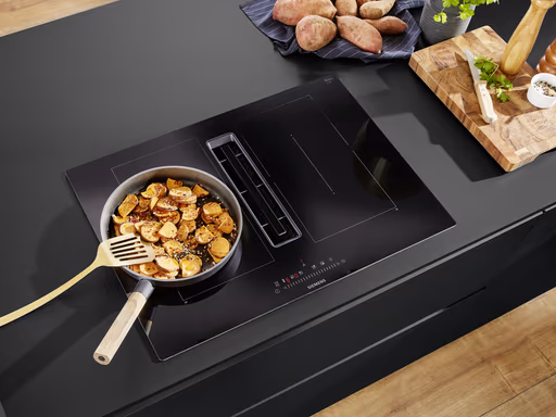 U-Küche, 33.150 1 322, Schwarz