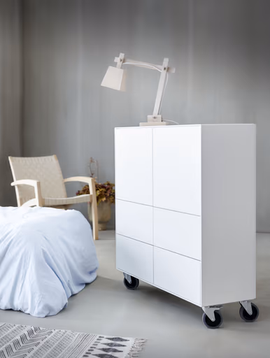 Highboard Edge - Lack weiß, auf Rollen