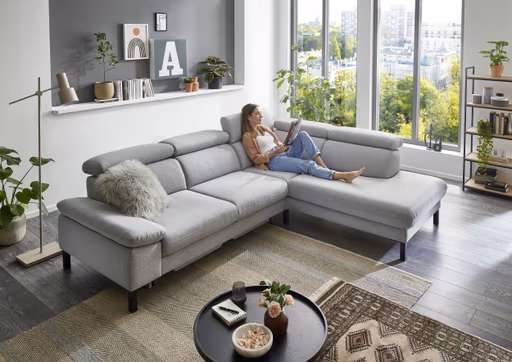 Ecksofa - 2,5-Sitzer mit Ecke rechts, Kopfteil verstellbar, Stoff, Platin