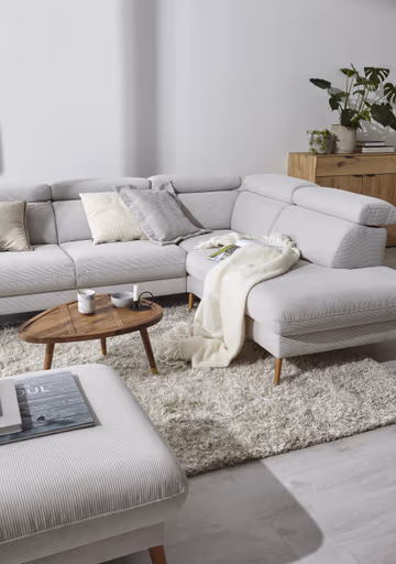 Sofa Maryville - 2,5-Sitzer mit Eckelement und Abschlussteil medium rechts, inkl. Kopfteil verstellbar, Stoff, Beige
