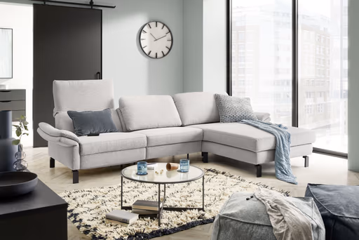 Ecksofa - 3-Sitzer mit Longchair rechts, Relaxfunktion motorisch, Stoff, Hellgrau