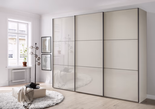 Schwebetürenschrank - B. ca. 300 cm. Glas Champagner