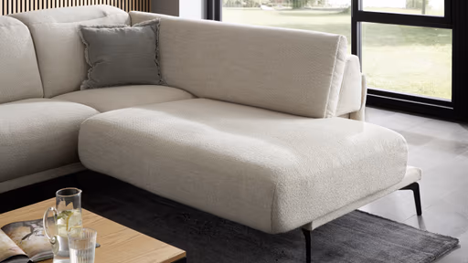 Ecksofa Amadena - 2-Sitzer mit Ecke rechts inkl. Kopfteilverstellung und Sitzvorzug, Stoff, Creme