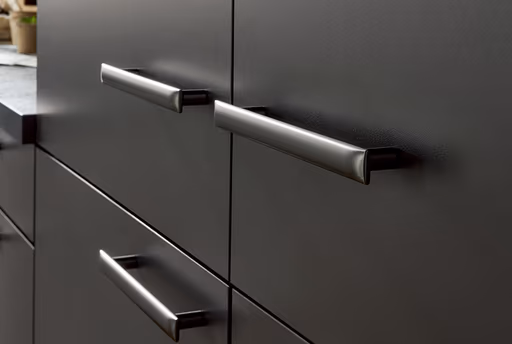 L-Küche 50.100 12 525, Lavaschwarz