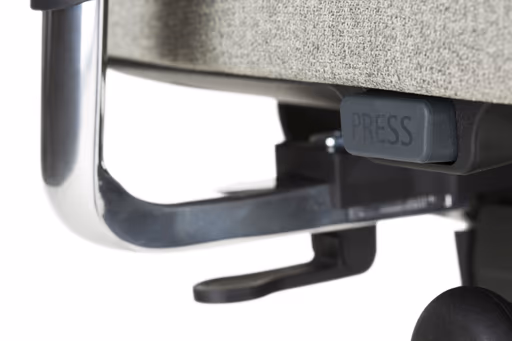 Chefsessel - mit Ergo-Rückenpolsterung und 3D-Armlehnen, Stoff, Schwarz