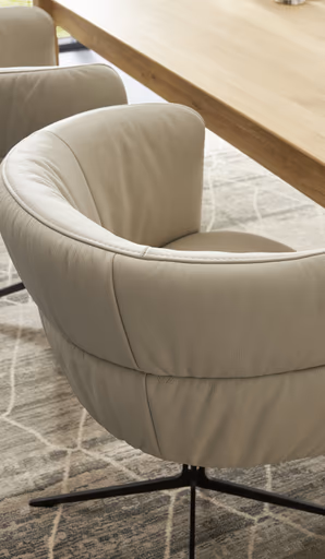 Armlehnstuhl Milana - drehbar, Leder, Offwhite