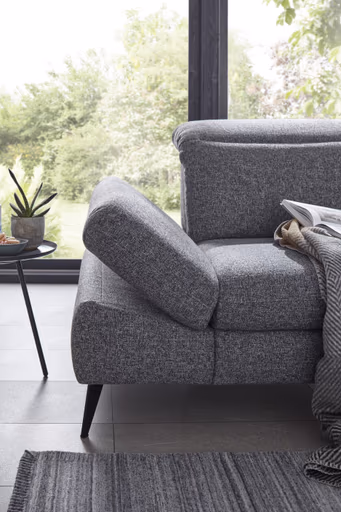 Ecksofa Alegria - 2,5-Sitzer mit Ecke rechts inkl. Schlaffunktion und Kopfteil/ Armteil/ Sitztiefe verstellbar, Stoff, Graublau