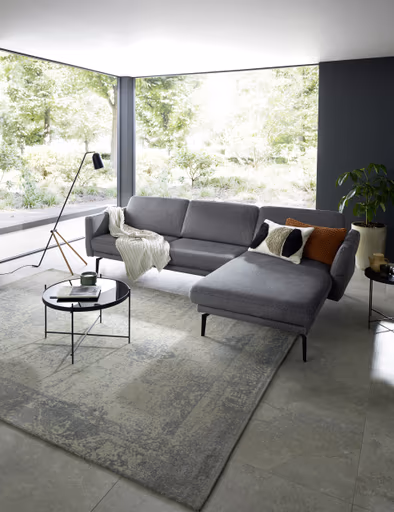 Ecksofa Estrela - 2,5-Sitzer mit Longchair rechts inkl. Rücken-/Armlehnenverstellung, Stoff, Grau