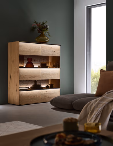 Highboard - mit Beleuchtung, Kerneiche Natur massiv