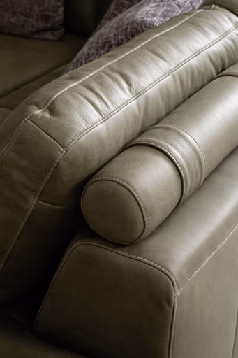 Ecksofa Solano - 2,5-Sitzer mit Ecke rechts, Leder, Olive, Relingfuß