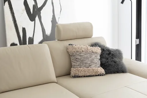 Ecksofa Collina - 2,5-Sitzer, Longchair rechts, inklusive Kopfstütze, Leder, Ecru