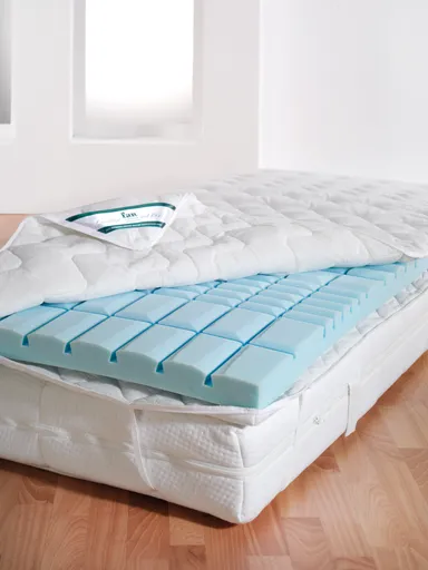 Topper Finisch Super- Liegefläche ca. 90x200 cm