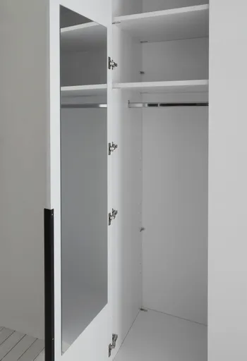 Drehtürenschrank- B ca. 300 cm, Weiß, Weiß Hochglanz