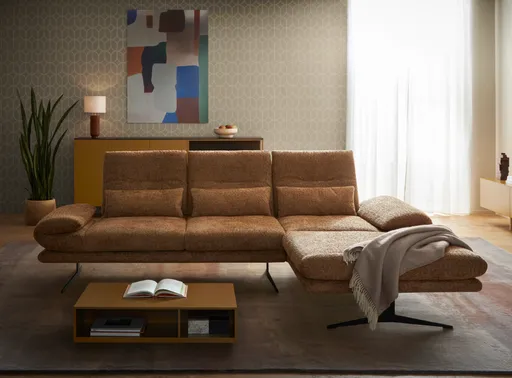 Ecksofa Lucero 2.0 - 2-Sitzer mit Longchair rechts inkl. Sitztiefenverstellung, Drehsitz und Sitztiefe verstellbar, Stoff, Cognac
