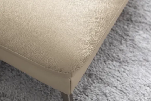 Ecksofa Collina - 2,5-Sitzer, Longchair rechts, inklusive Kopfstütze, Leder, Ecru