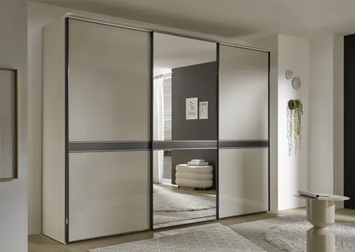 Schwebetürenschrank - B. ca. 298 cm, Sandglas, Kristallspiegel