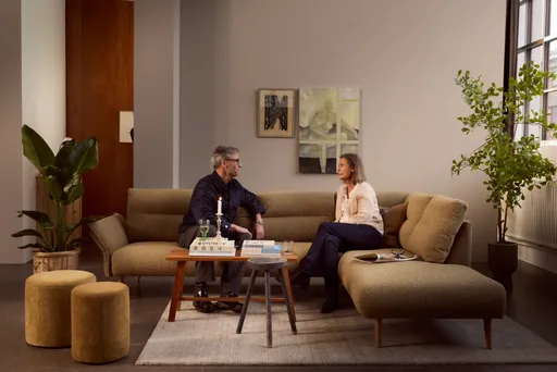 Ecksofa Stina - 3-Sitzer mit Ecke rechts, Armlehne verstellbar, Stoff, Curry