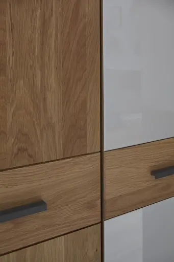 Drehtürenschrank Lenoso - B. ca. 306 cm, Eiche massiv, Glas, Champagner