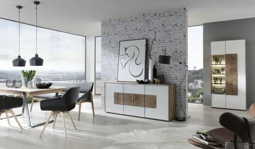 Vitrine - mit Beleuchtung, Kerneiche massiv, Mattglas, Weiß mit Hirnholzscheiben