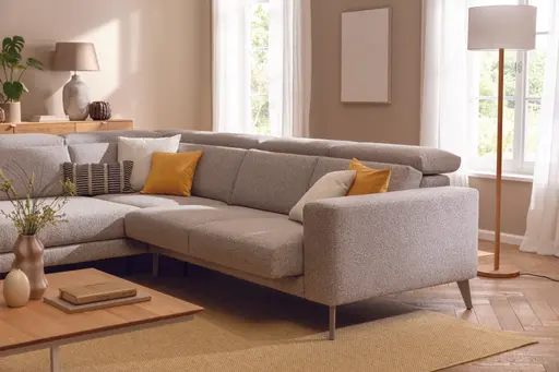 Ecksofa Braska - Loungecke links mit 2,5-Sitzer rechts, inkl. Sitzauszug (motorisch) und Kopfstütze, Stoff, Kaschmir