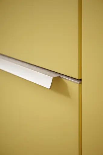 Inselküche 55.100 GL 9 500, Pastellgelb Satinlack