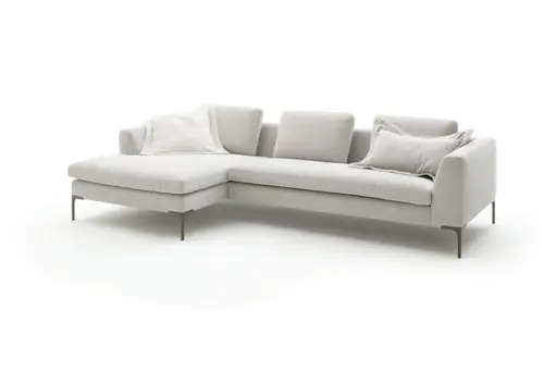 Ecksofa Lenni Style - Longchair links mit 2,5.Sitzer, Stoff, Hellgrau, luftige Kissen