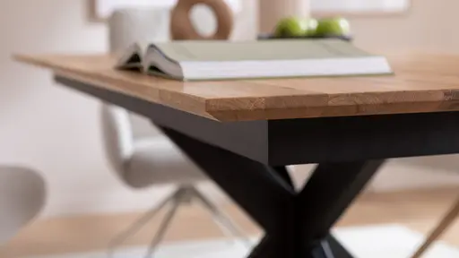 Esstisch Liora - ausziehbar, LB ca. 180x95 cm, Wildeiche massiv, natur geölt