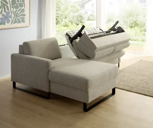 Schlafsofa Laredo - Longchair mit 2-Sitzer rechts inkl. Schlaffunktion mit Bettkasten, Stoff, Graubeige