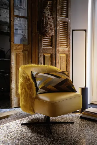 Sessel Cuneo - drehbar, Leder Kurkuma, Stoff, Gold