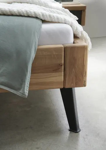 Bettgestell 1660 - Liegefläche ca. 180x200 cm, Wildeiche massiv, geölt