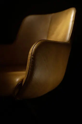 Armlehnstuhl Mis - Leder, Kurkuma, Drehbar, Gestell, Anthrazit