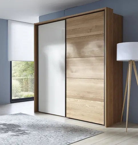 Schwebetürenschrank Lenoso - B. ca. 210 cm, Eiche massiv, Glas Champagner