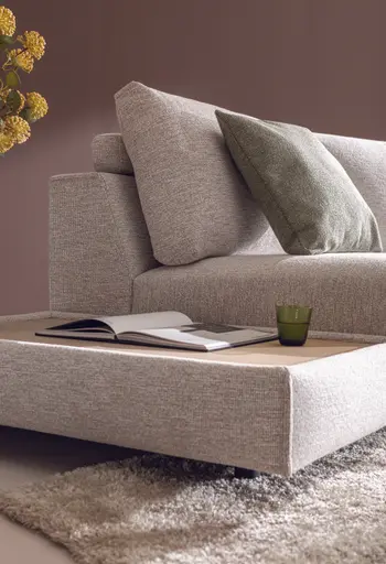 Ecksofa Serava Plus - Anbauhocker links mit 1-Sitzer, Trapezelement, Longchair rechts, Stoff, Sand