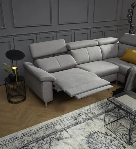 Ecksofa Cornella - 2-Sitzer mit Ecke rechts inkl. Relaxfunktion (motorisch) und Kopfteil verstellbar, Stoff, Hellgrau