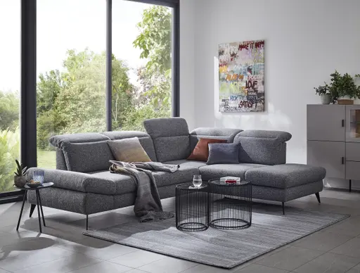 Ecksofa Alegria - 2,5-Sitzer mit Ecke rechts inkl. Kopfteil/ Armlehne/ Sitztiefe verstellbar, Stoff, Graublau
