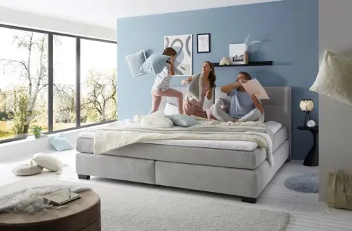Boxspringbett JILA- Ligefläche ca. 240x200 cm, Stoff, Hellgrau
