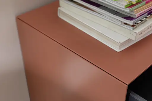 Sideboard Edge - Lack matt, Ant red