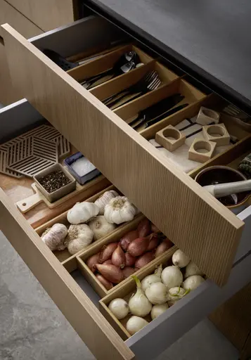 Inselküche 51.230 CO 1V1 525, Rillenoptik Eiche dunkel 