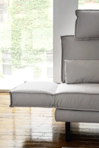 Sofa My - 2,5-Sitzer mit Rückenlehne/Armlehne verstellbar und Drehsitze, Stoff, Hellgrau