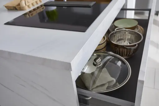 Inselküche  51.190 GL 3 520, Achatgrau matt