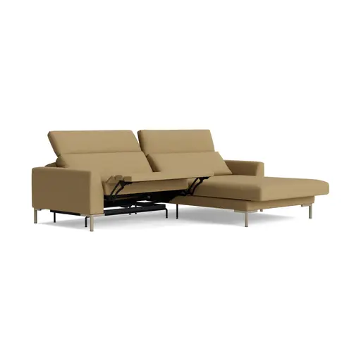 Sofa Braska - 1,75-Sitzer mit Longchair rechts, inkl. Relaxfunktion (motorisch) und Kopfstütze verstellbar, Stoff, Rauchbraun