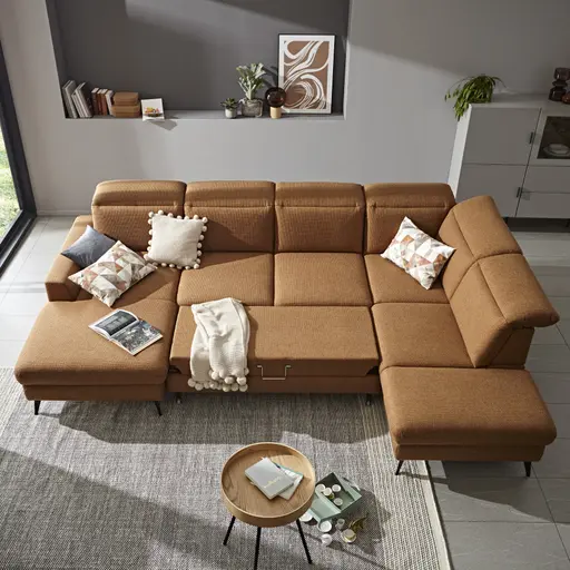 Wohnlandschaft Alegria - Longchair links mit 2,5-Sitzer und Ecke rechts inkl. Schlaffunktion und Kopfteil/ Sitztiefe verstellbar, Stoff, Kurkuma