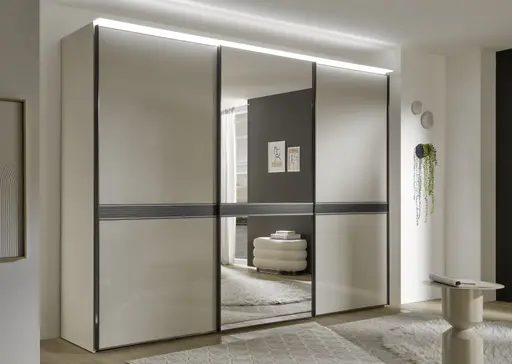 Schwebetürenschrank - B. ca. 298 cm, Sandglas, Kristallspiegel