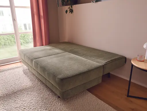 Schlafsofa Carmona - 2-Sitzer inkl. Schlaffunktion und Bettkasten, Stoff, Grün