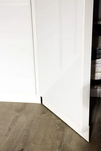 Eckschrankkombination ROMAN SPIN- Weiß, Glas, Weiß