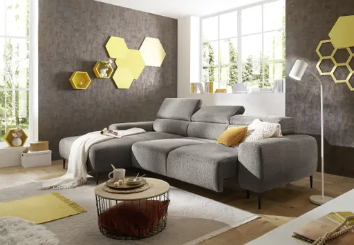 Ecksofa - Longchair links mit 2-Sitzer, Sitzvorzug motorisch, Kopfteil verstellbar, Stoff, Sand