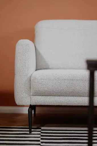 Sofa Estrela 2.0 - 2,5-Sitzer inkl. Kopfteil/Armteil verstellbar und Sitzvorzug motorisch, Stoff, Creme