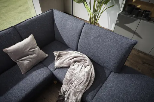 Sofa Stamford - 3,5-Sitzer, Bogen links mit Ecksofa 2-sitzig und Abschlusshocker Rechts, inkl. Armlehne verstellbar und Kopfstütze, Stoff, Dunkelblau