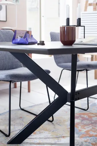 Esstisch Eldur - LB ca. 220x100 cm, Bambus, Tabakbraun, Gestell, Schwarz