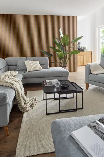 Ecksofa Jacksonville - 3-Sitzer medium, Eckelement mit Abschlussteil rechts, inkl. Relaxfunktion (motorisch) und Armlehne verstellbar, Stoff, Hellblau